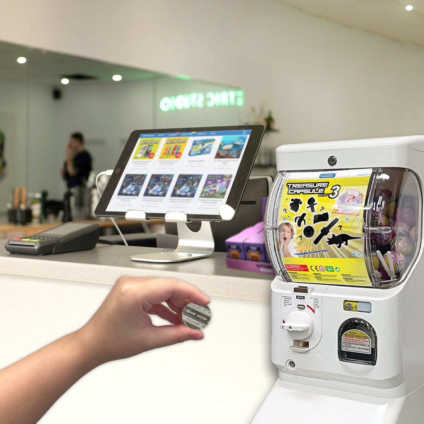Capsule Vending machine(1 container) - White color