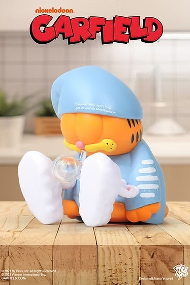 Sleeping Garfield Family